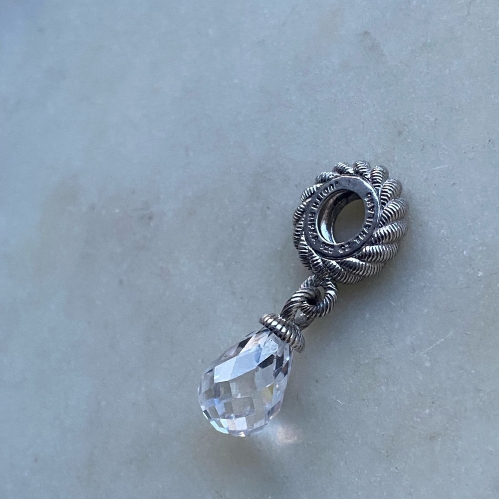 Judith Ripka Sterling silver bracelet and 5 charms - Picture 8 of 16